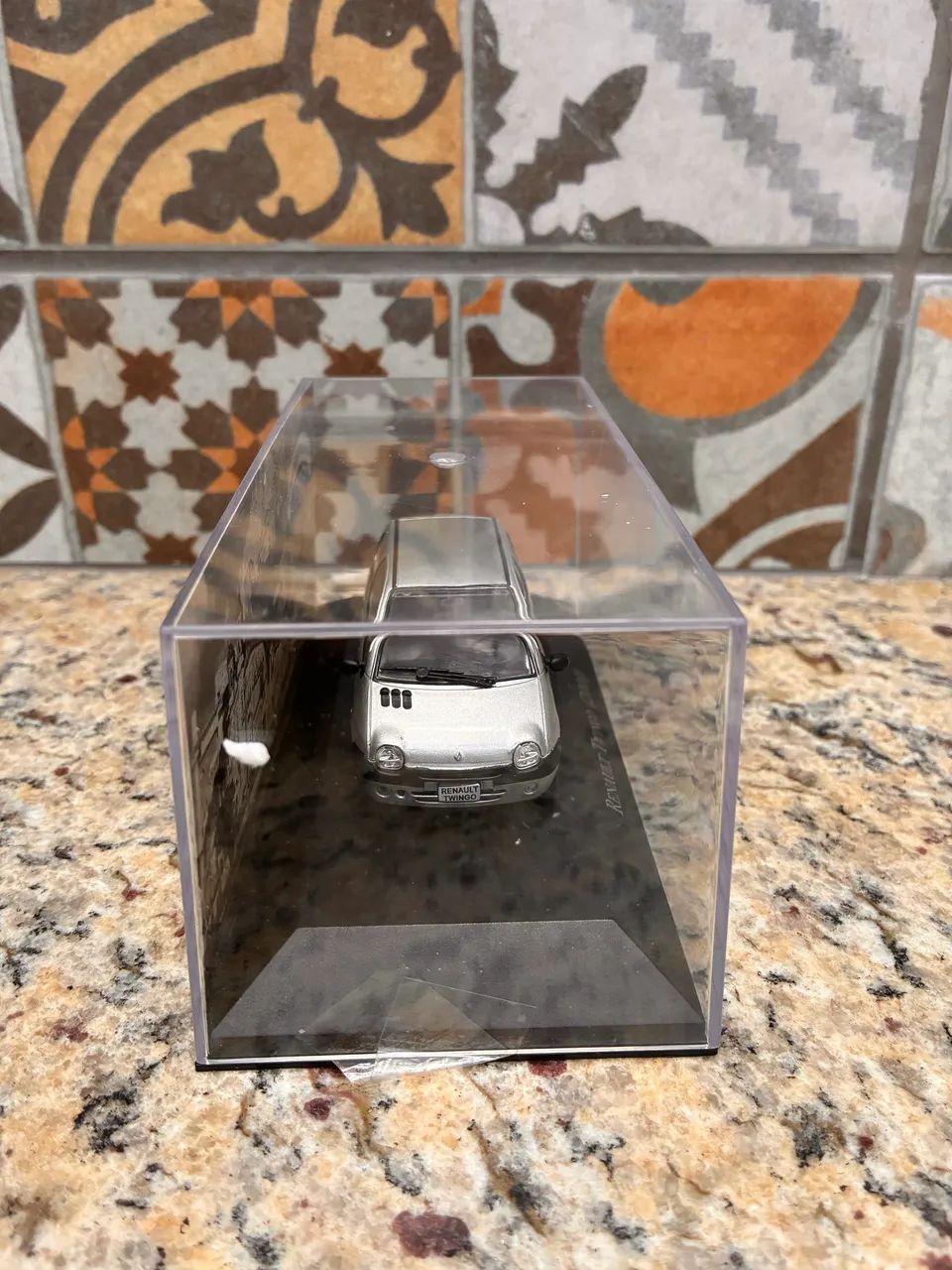 Miniatura Renault Twingo 2000 - Escala 1:43 - Foto 2
