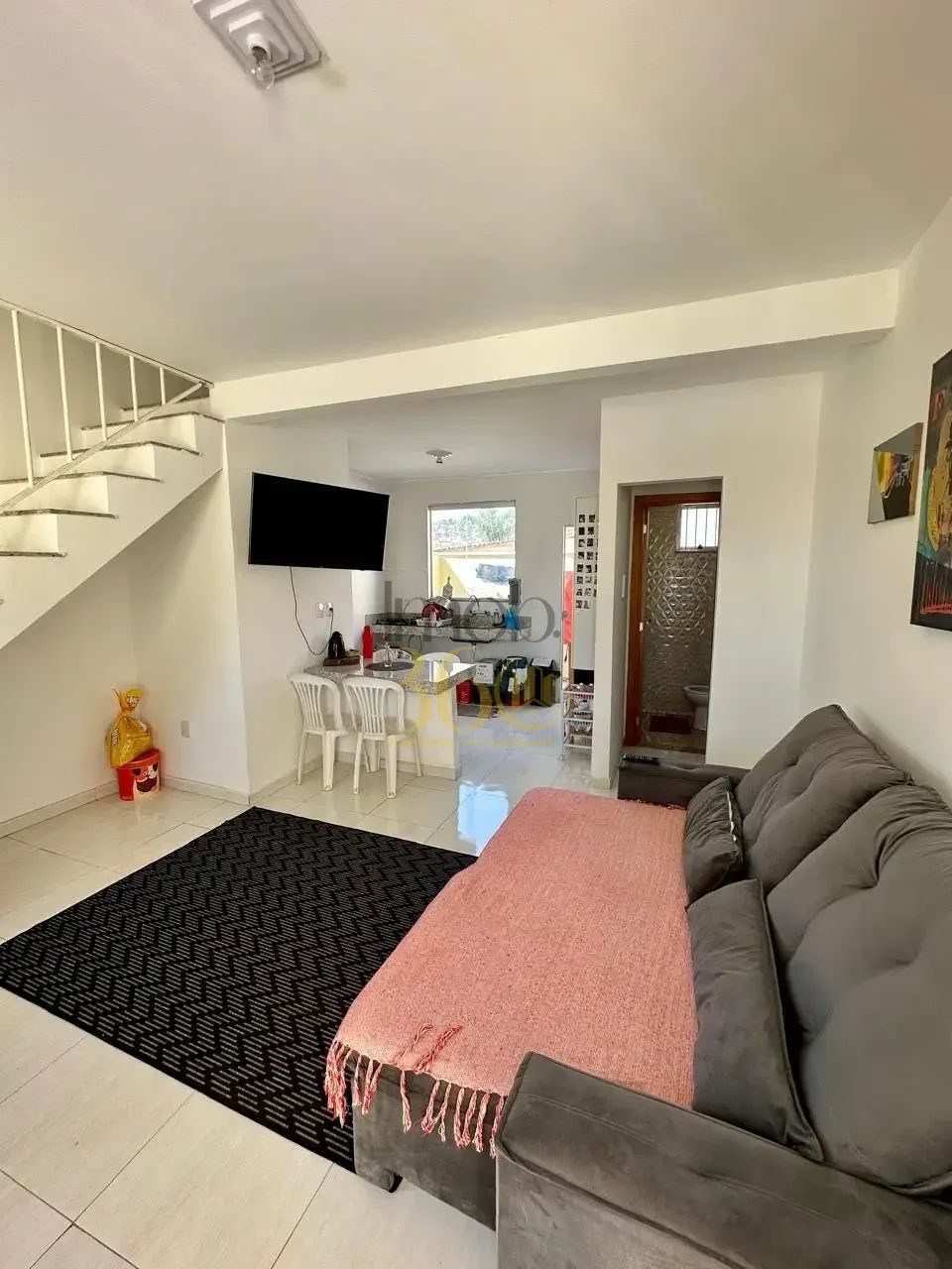 CASA Á VENDA - BONSUCESSO