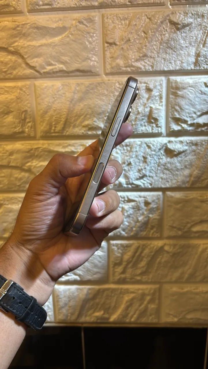 iPhone 16 pro  - Foto 4