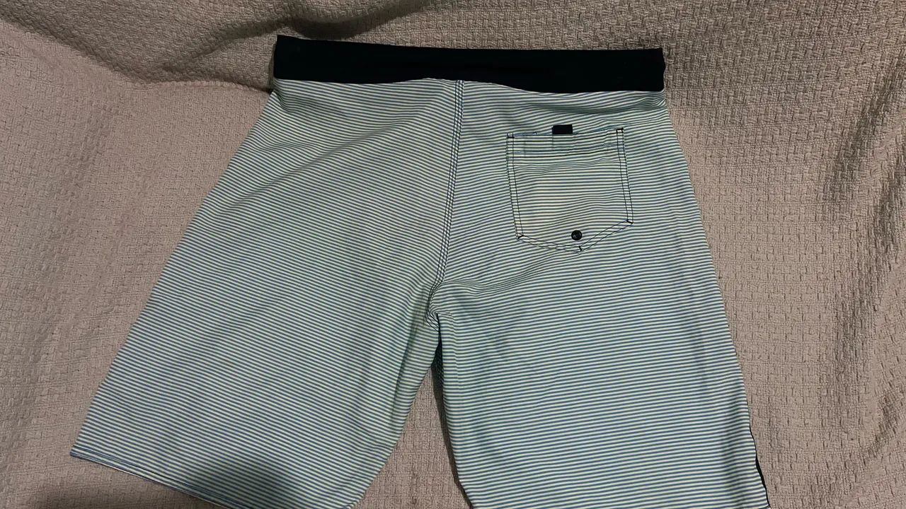 short masculino listrado azul e branco - Foto 2