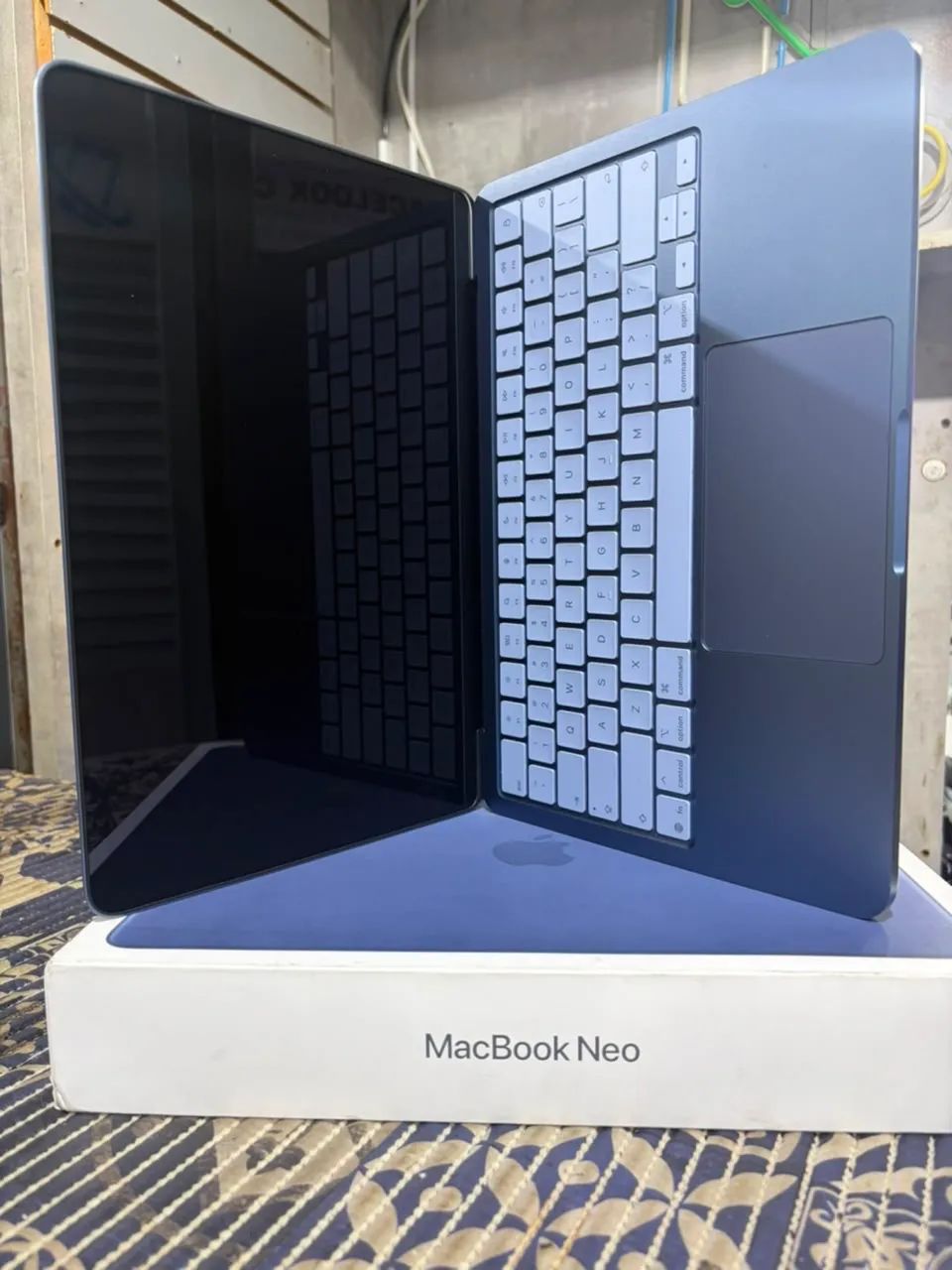 MacBook Neo Apple 13