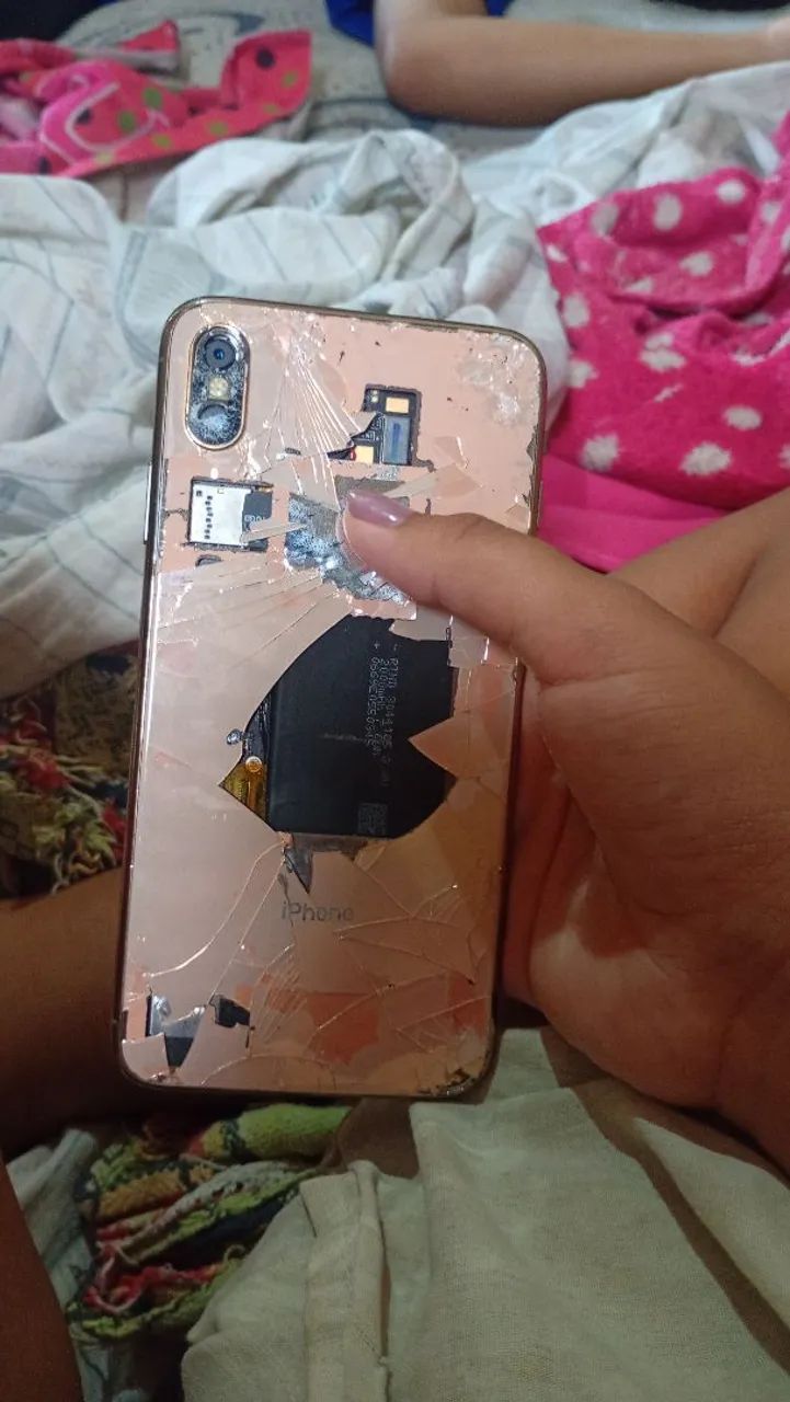 iPhone XR para retirada de peças - Foto 2