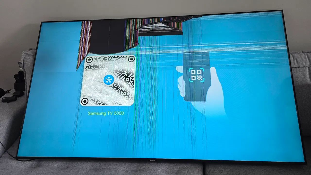 (Detalhe) Smart TV 65" Samsung Crystal 4K