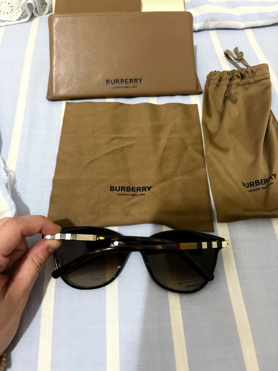 Oculos de sol Burberry - Foto 2