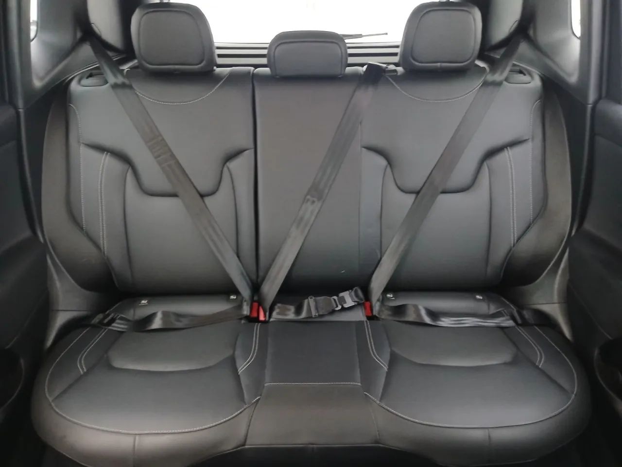 Jeep Renegade Long. T270 1.3 TB 4x2 Flex Aut., foto 18 de 18