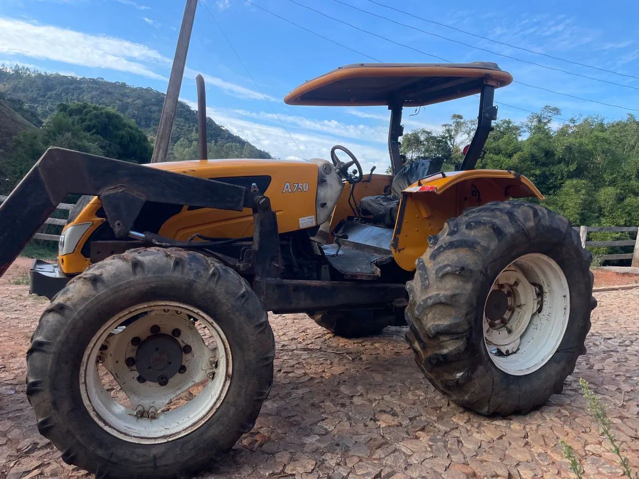 Vendo trator Valtra oportunidade - Foto 5