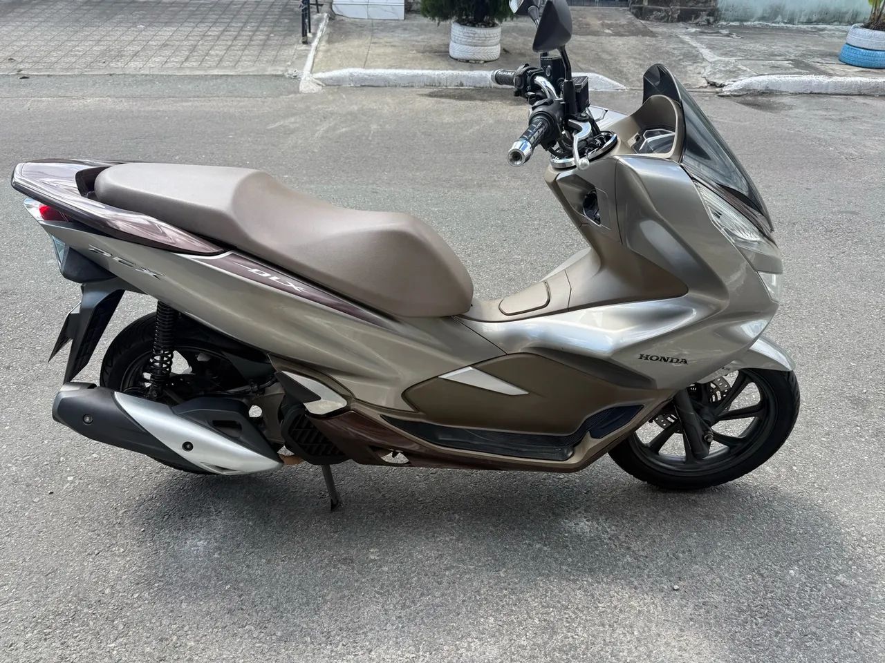 Pcx DLX Muito conservada Vale a pena conferir  - Foto 2