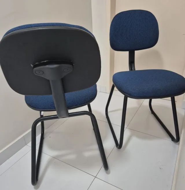 Cadeira fixa arco estofada - R$ 180 a unidade - Foto 3