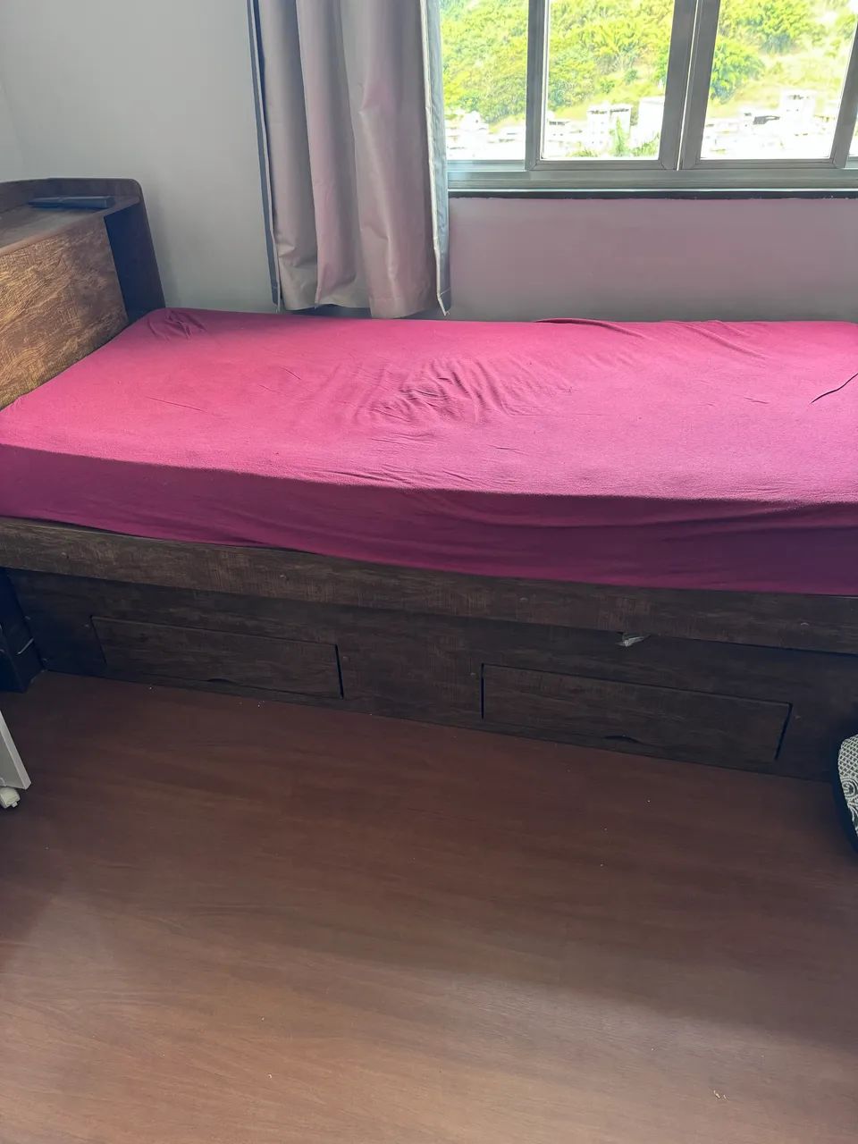 Cama dupla de solteiro com cabeceira box. 2 colchões. - Foto 2
