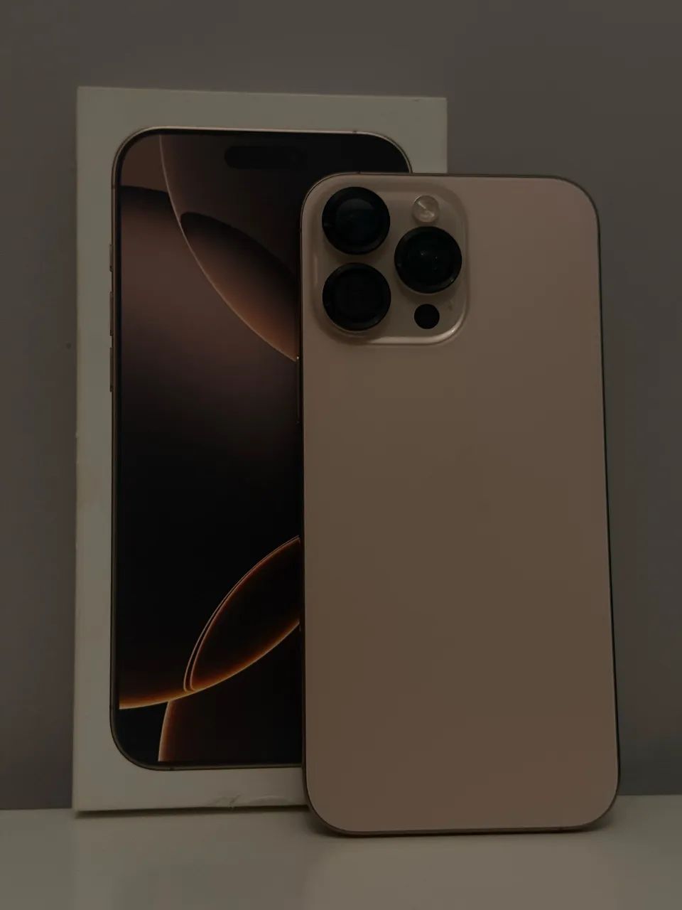 iPhone 16 Pro Max (Gold) 256gb - ?92% - Impecável - Celulares e