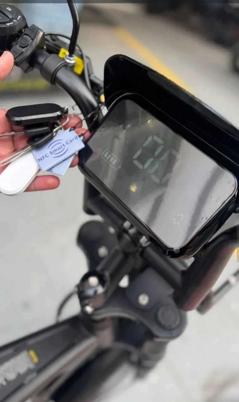 Bicicleta elétrica V8 pro  modelo 2027 com som6 - Foto 3