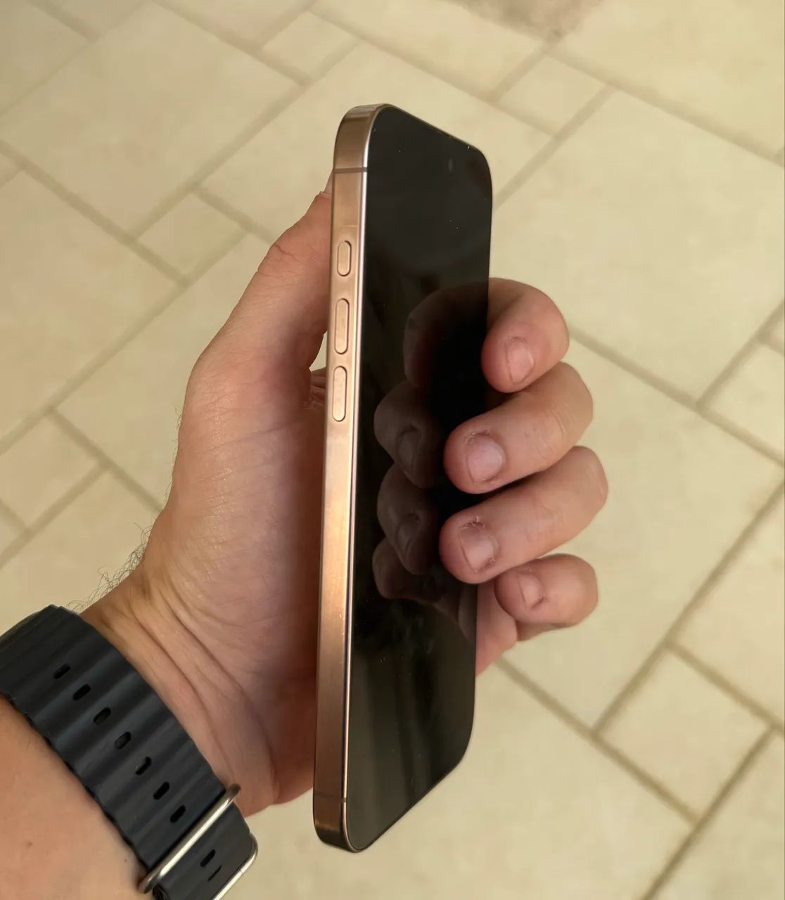 iPhone 16 Pro Max 256 - Titanium Desert - Foto 5