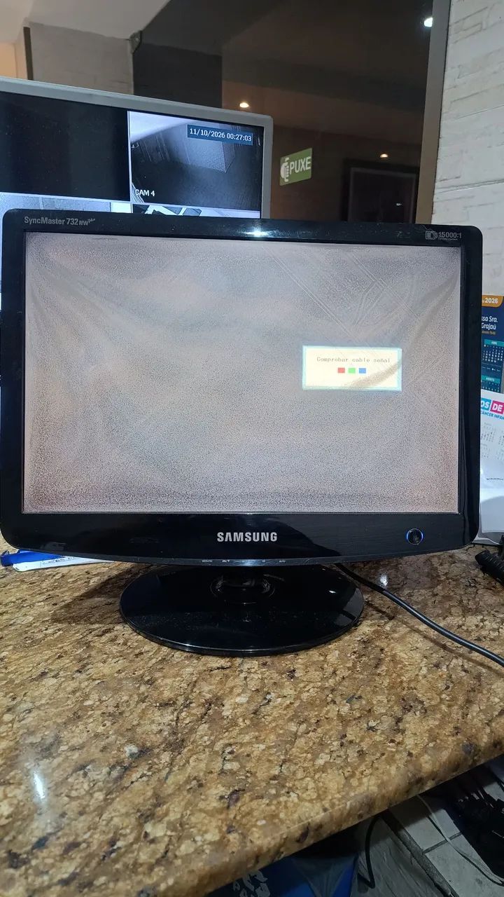 Monitor Samsung SyncMaster 732N Plus RETIRADA EM VILA ISABEL 