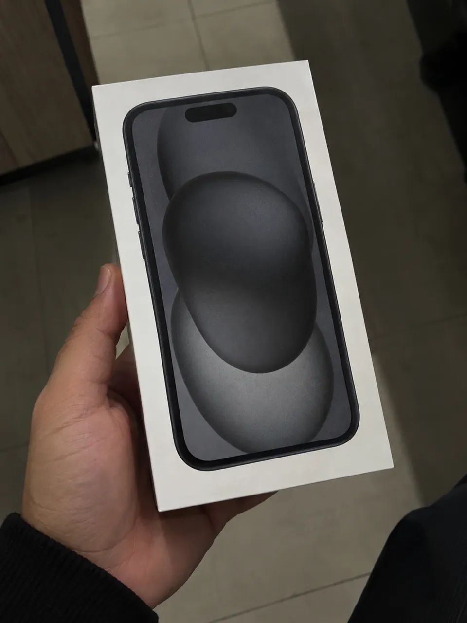 iPhone 15 128 bat 85%