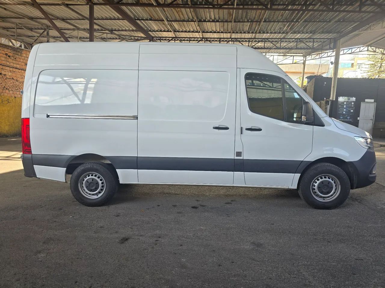 Mercedes-Benz Sprinter 314 Furgão Longo T.b. 2.2 Dies 2022