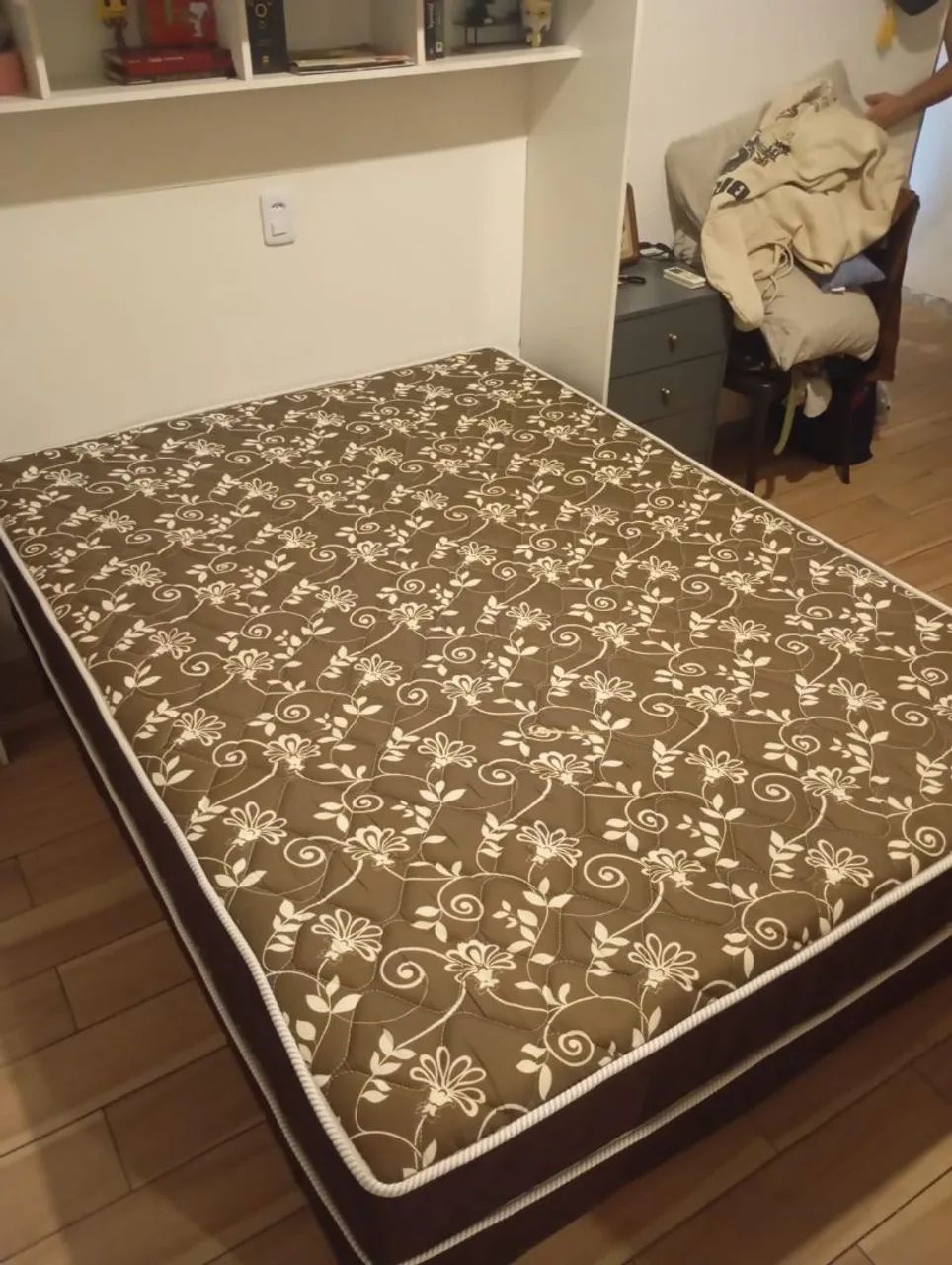 Cama casal box simples 