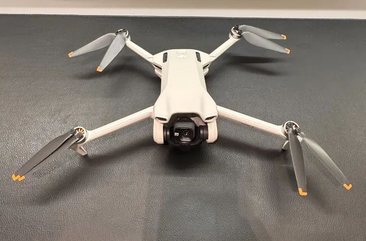 Drone DJI Mini 3 com controle RC-N1 (sem tela) - Foto 2