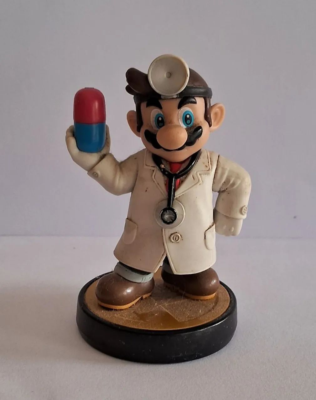 Dr Mário Amiibo Nintendo exatamente como na foto