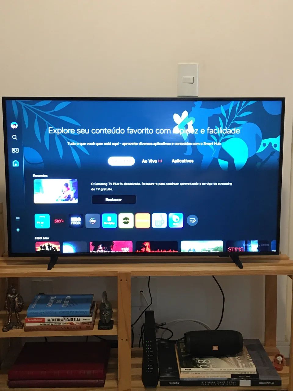Samsung Qled 43 pol - Nova (2 meses uso)