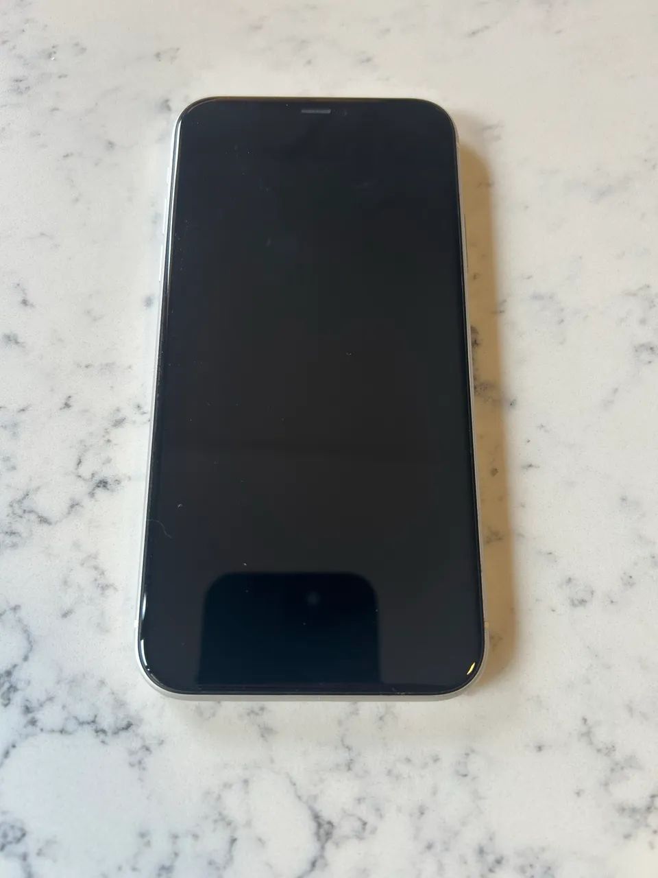 iPhone 11 Branco em excelente condições  - Foto 2