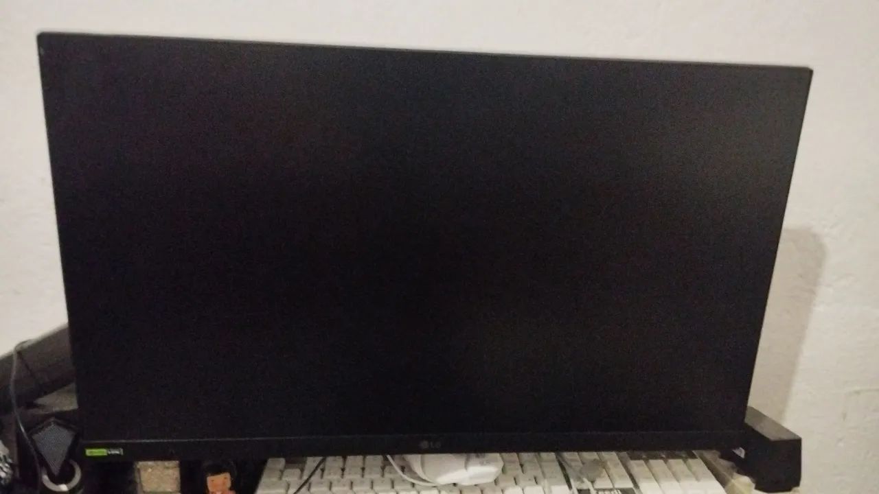 Monitor LG ultragear 24 polegadas para conserto ou venda de peças