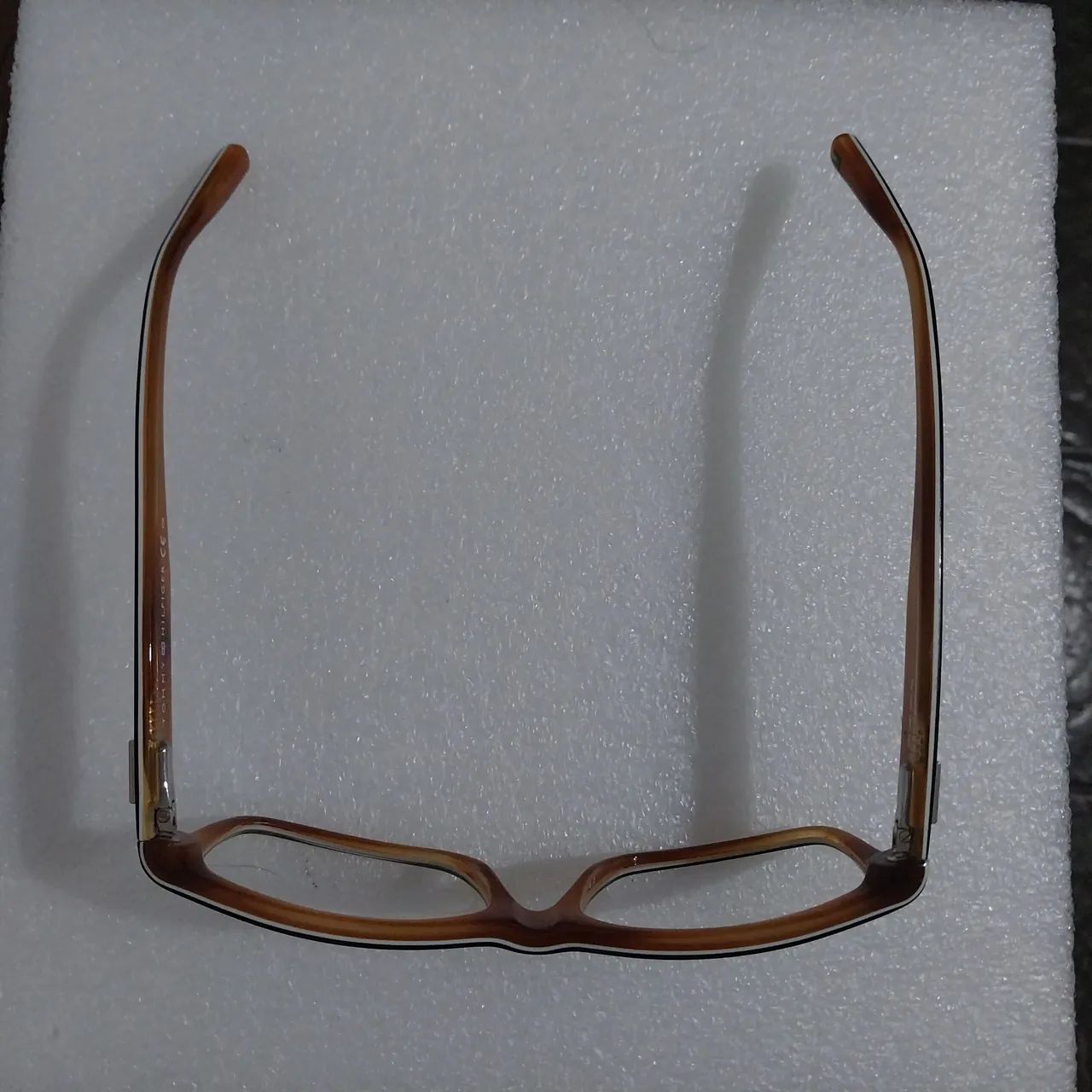Oculos Thommy Hilfiger - SEM CASE (porta óculos) - Foto 5