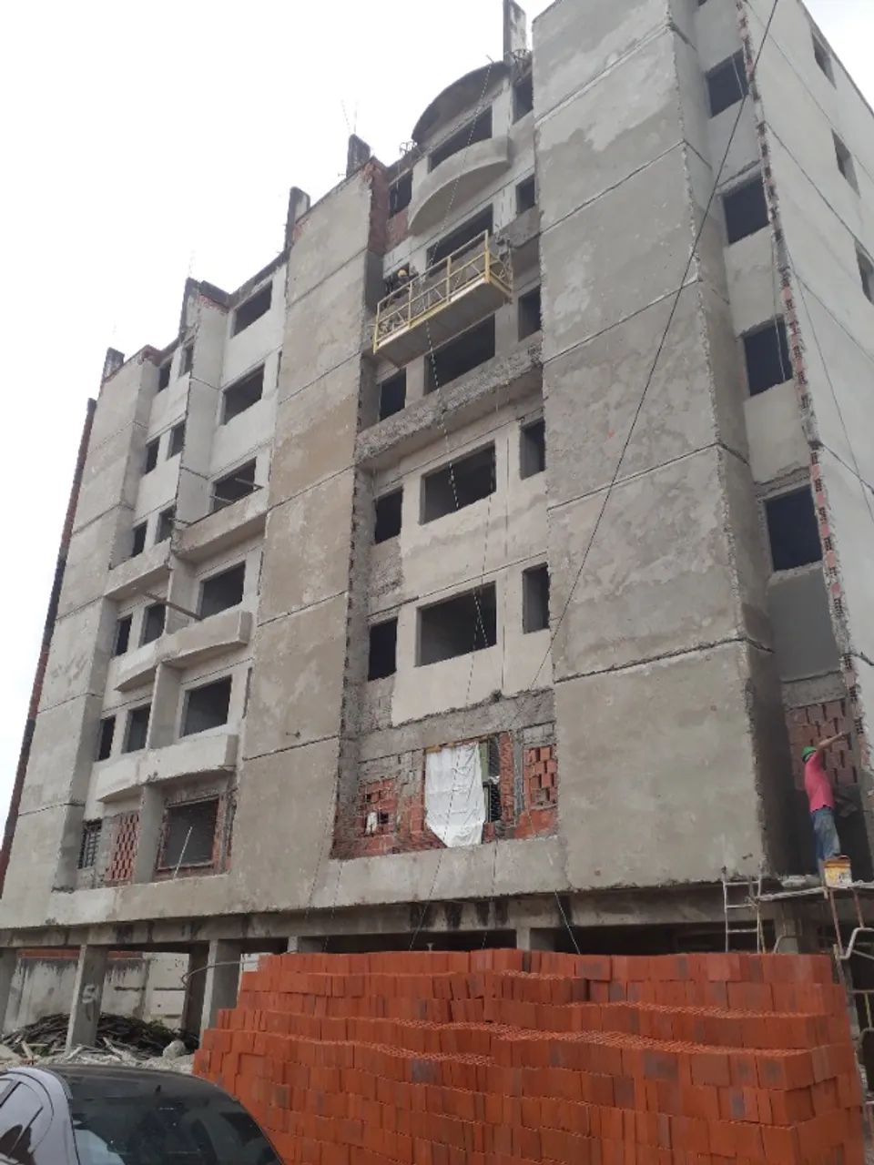 Oportunidade - Predio em Construção