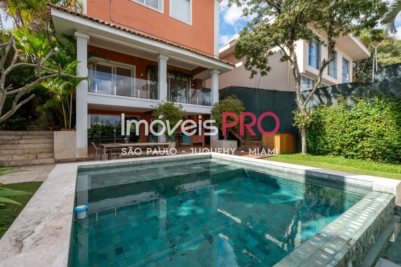 Casa com 583m² 06 dorm 4 suites a venda no Morumbi