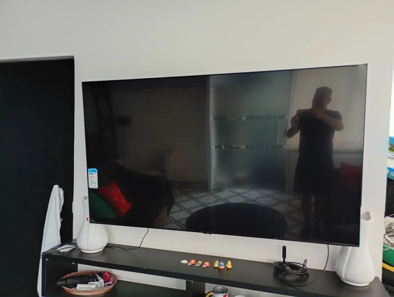Vendo TV Samsung 65 polegadas estado de conservação praticamente zero  - Foto 2