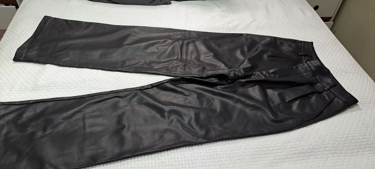 Calça de couro sintético  - Foto 2