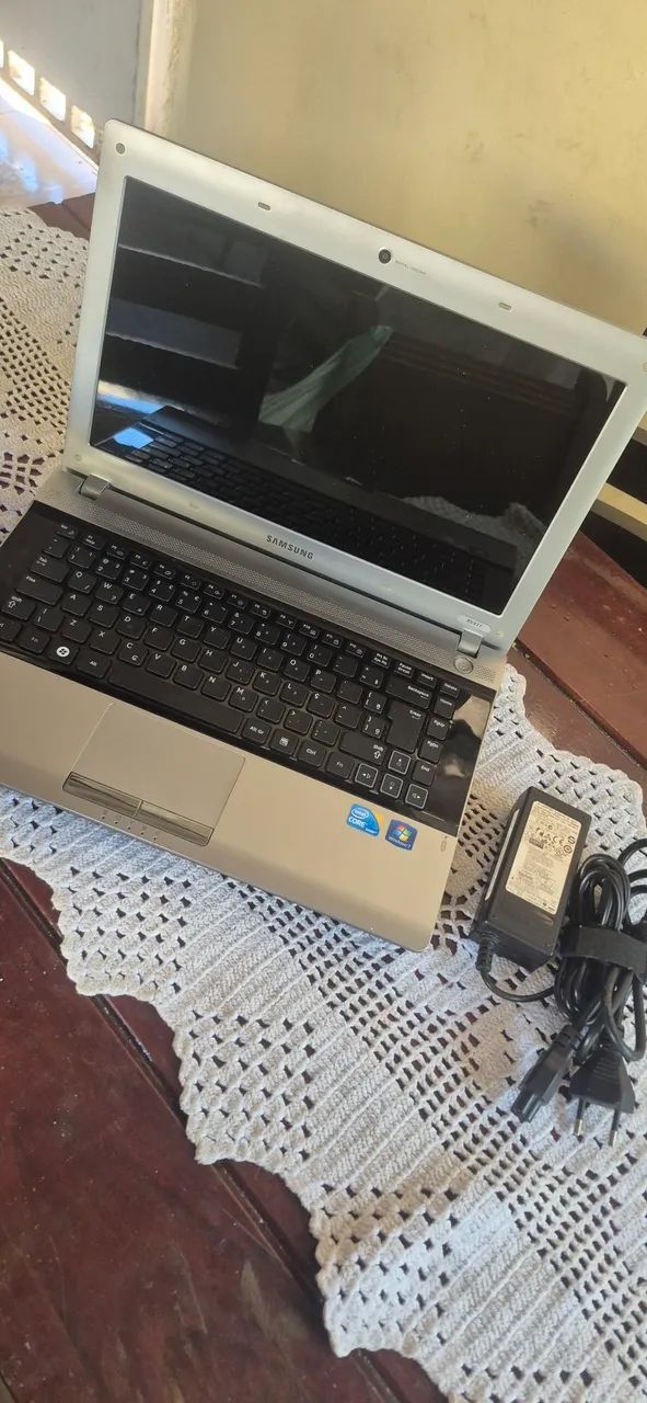Notebook Samsung core i3 4gb HD 250gb