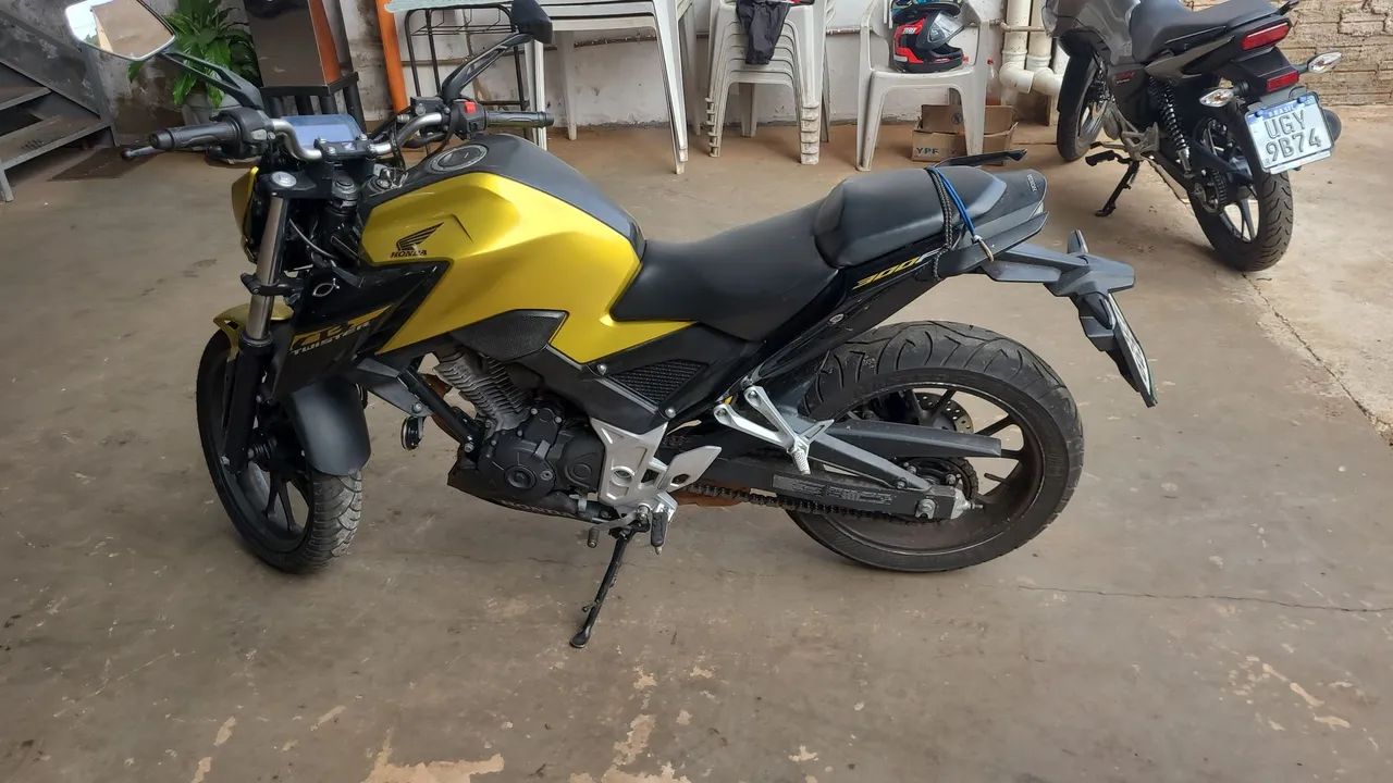 Vendo cb300f 2024 