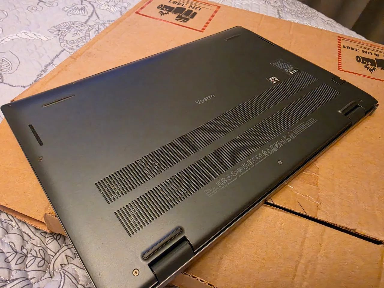 Notebook Dell Vostro 15 5510 (Core i7-11390H, MX450, RAM 16GB, SSD
