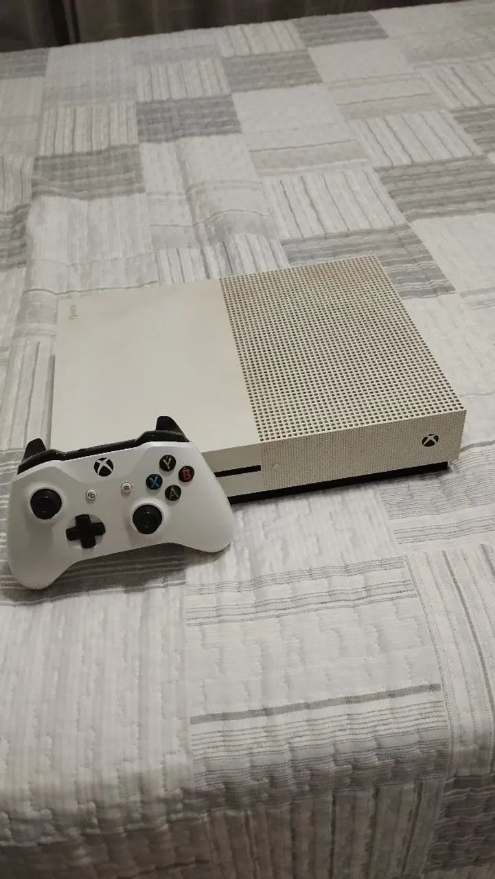 Xbox One S Branco 365gb(+jogos) - Foto 2
