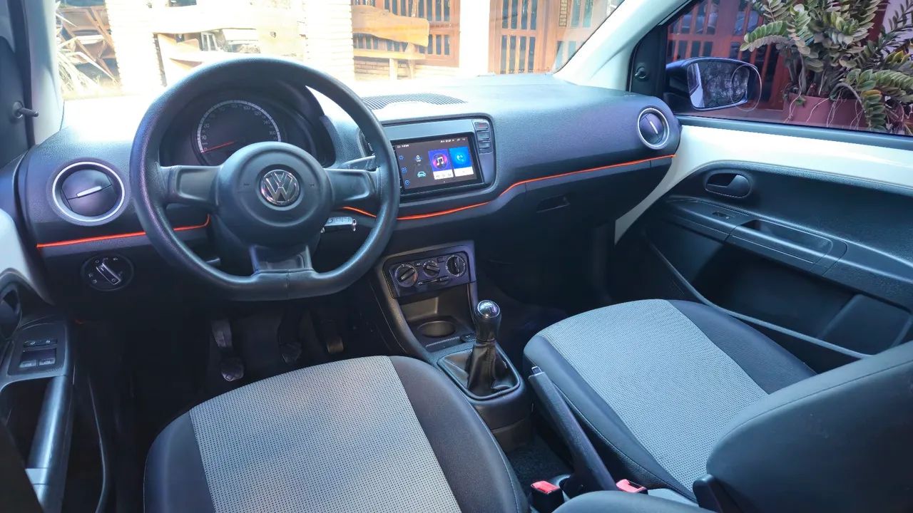 Volkswagen Up! up! take 1.0 Total Flex 12V 5p 2017