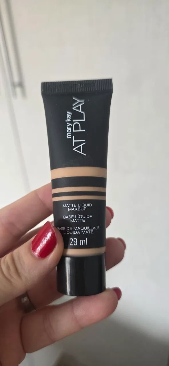 Base marykay at play light tan