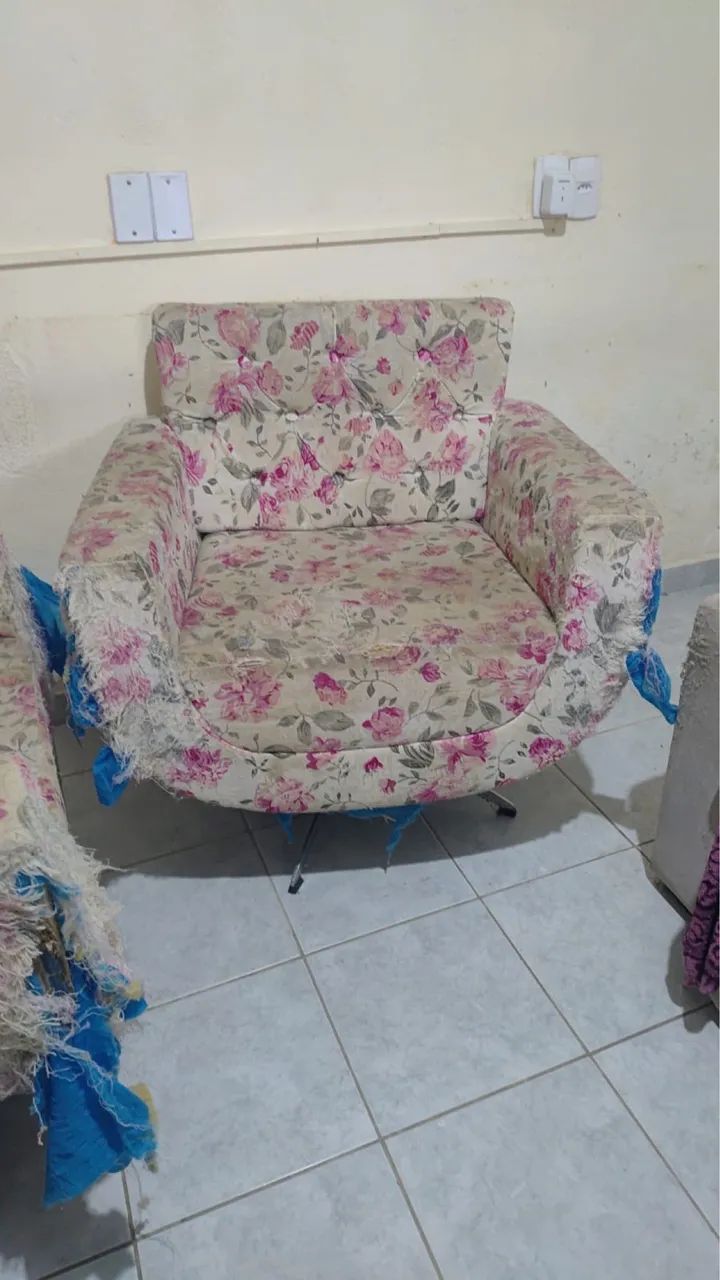 Poltronas usadas para reforma dos forros 