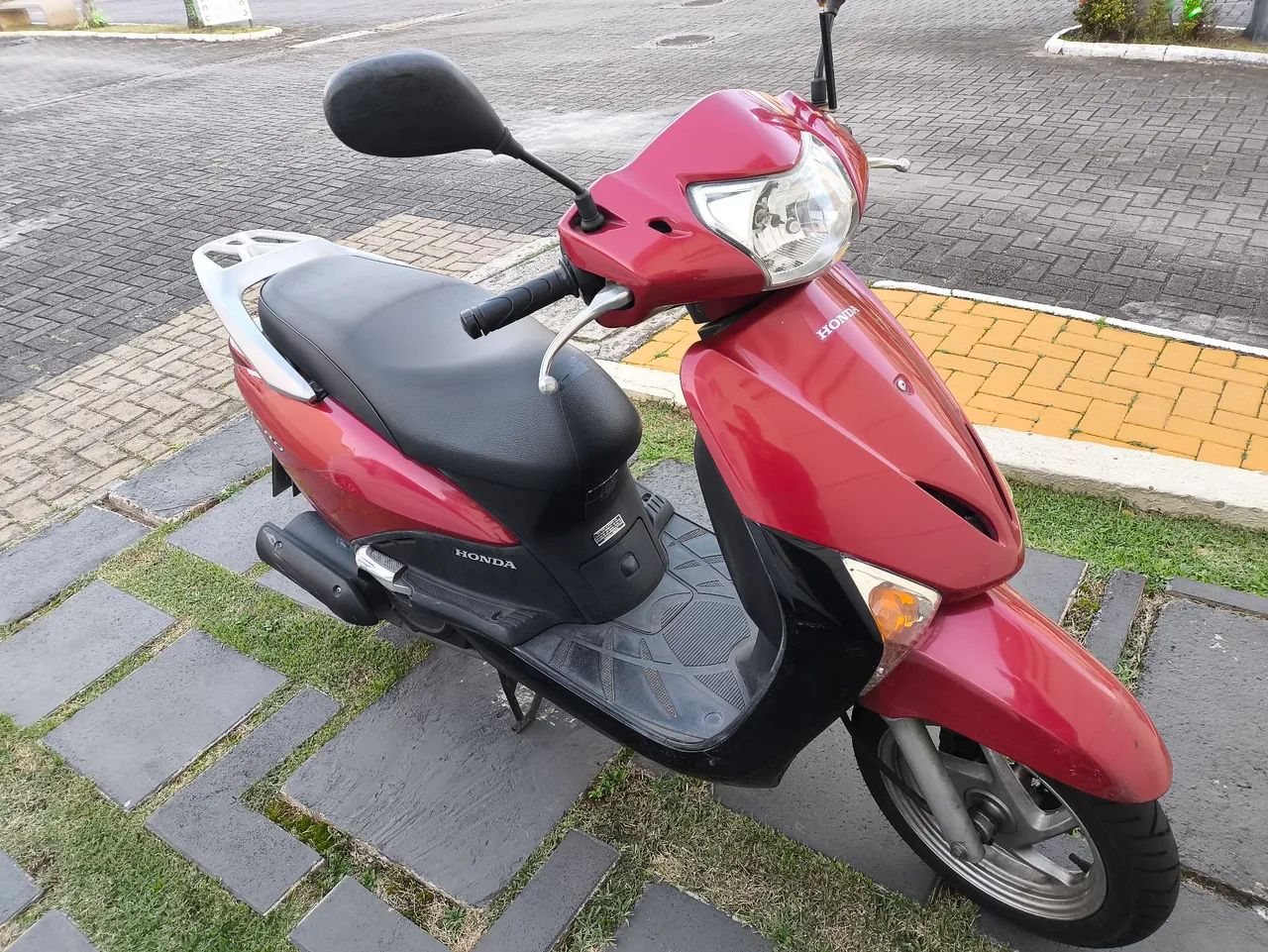 Honda Lead 110 automática 2013 - Foto 3