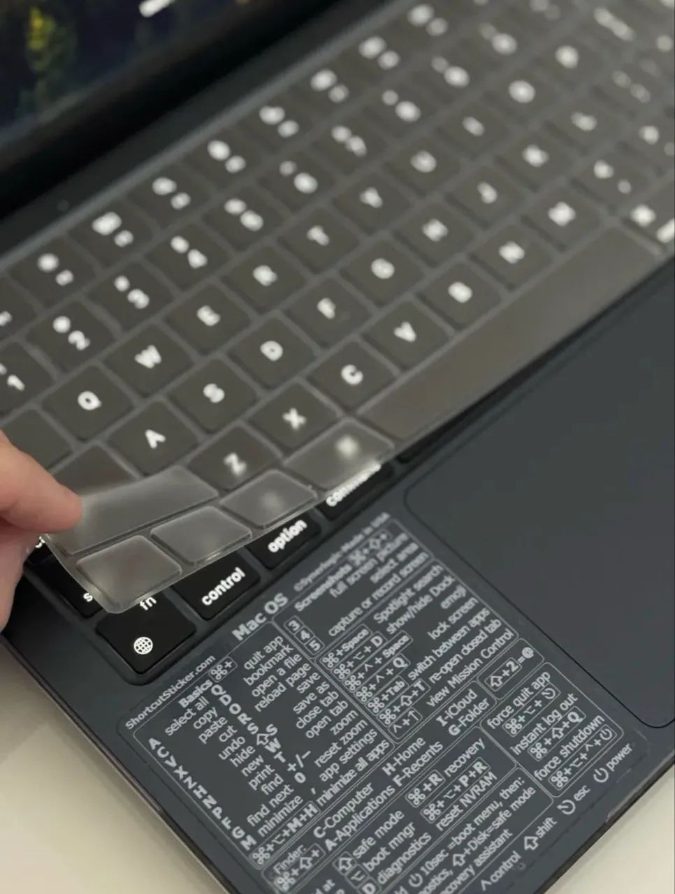 MacBook Air M2 13 256GB 2022 - 12 ciclos - Perfeito estado