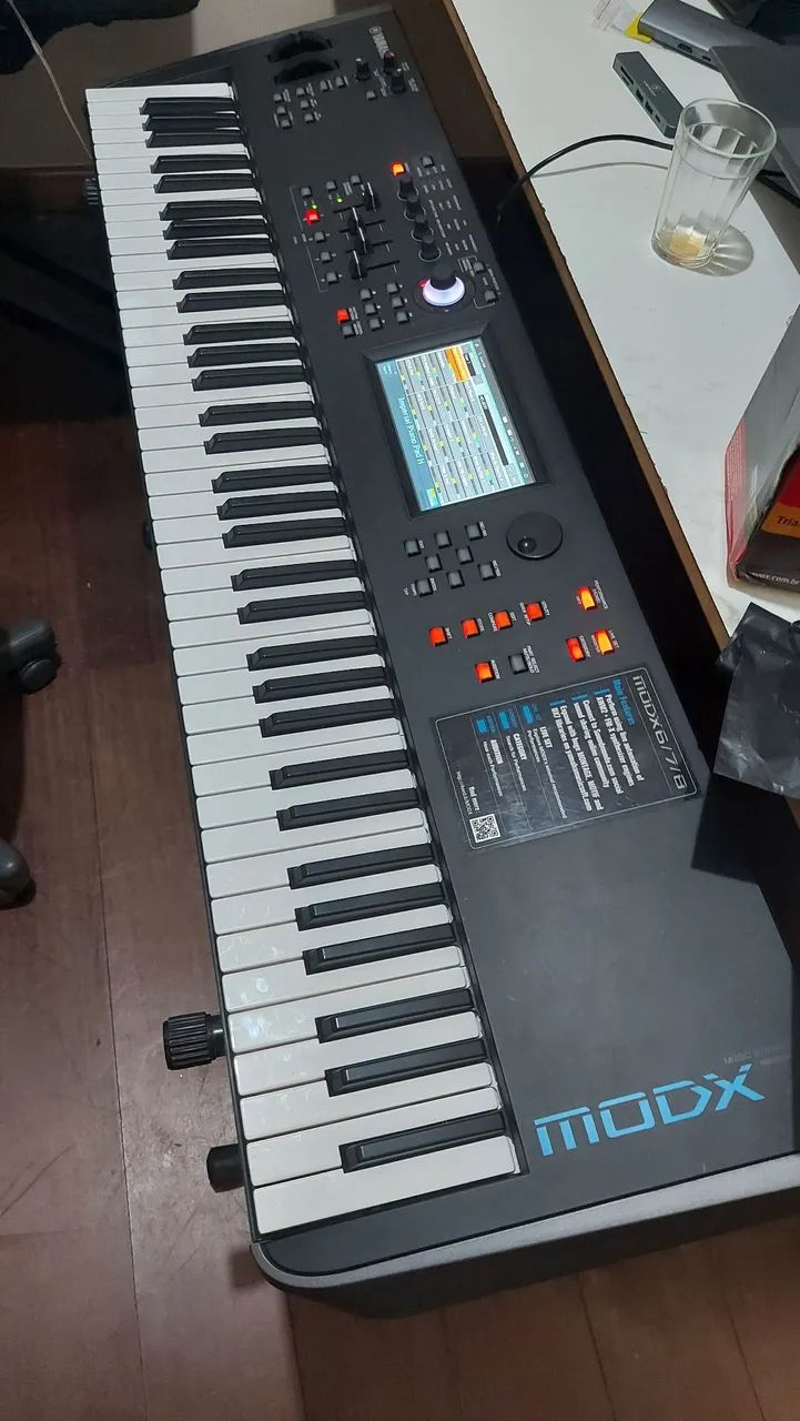 Yamaha MODX7 - Foto 3