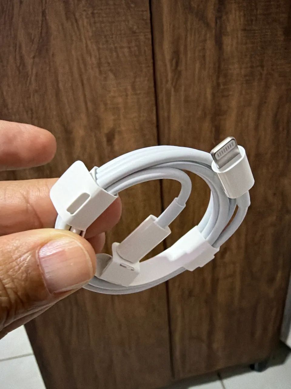 Cabo Apple original USB-C para Lightning 1m - novo  Original Apple - Foto 2