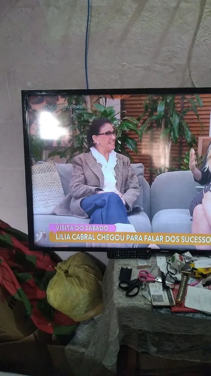 Tv Samsung 47 polegadas com controle - Foto 4