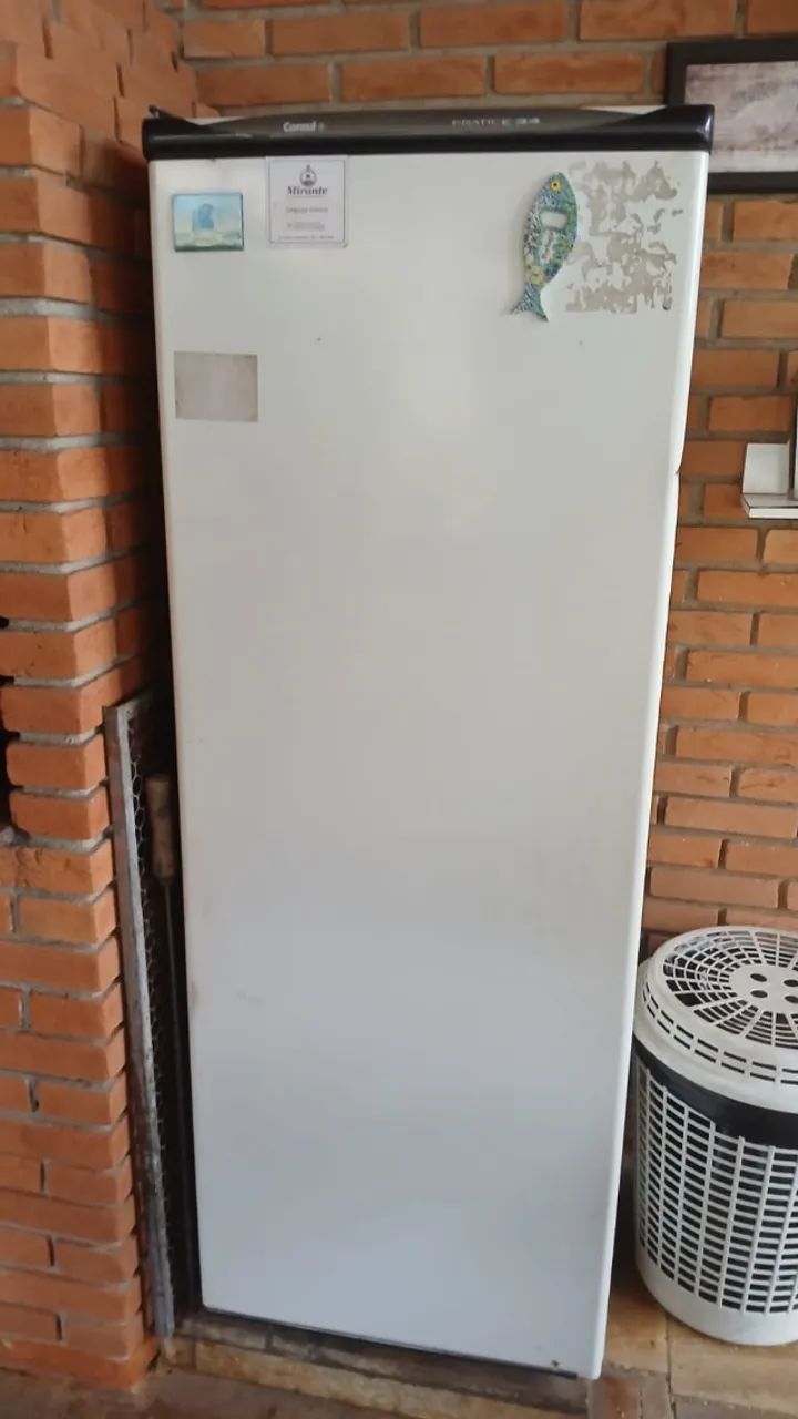 Geladeira Consul 300 litros usada