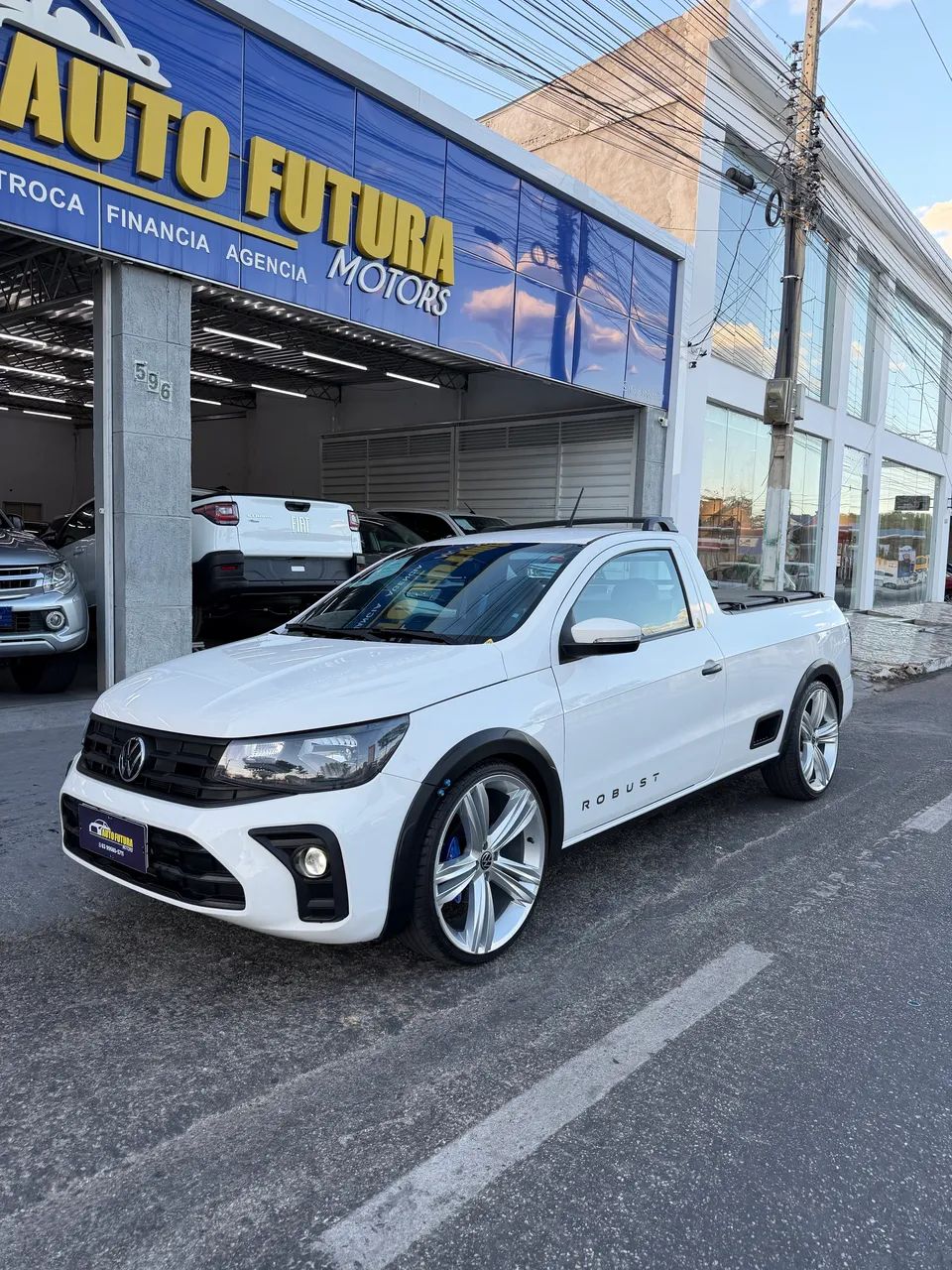 Volkswagen Saveiro Saveiro Robust 1.6 Total Flex 16V 2024