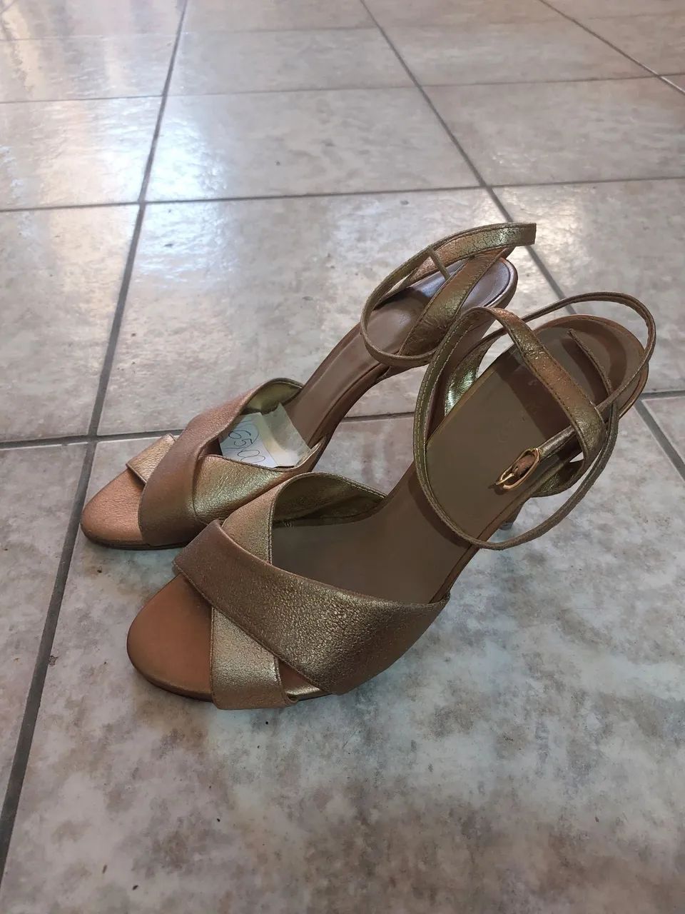 Sandália Arezzo - Tamanho 37 - Foto 3