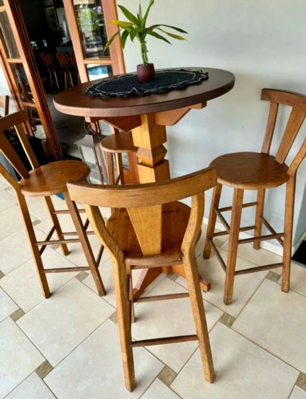 Mesa bistrô com 2 banquetas da Aroreal  - Foto 3