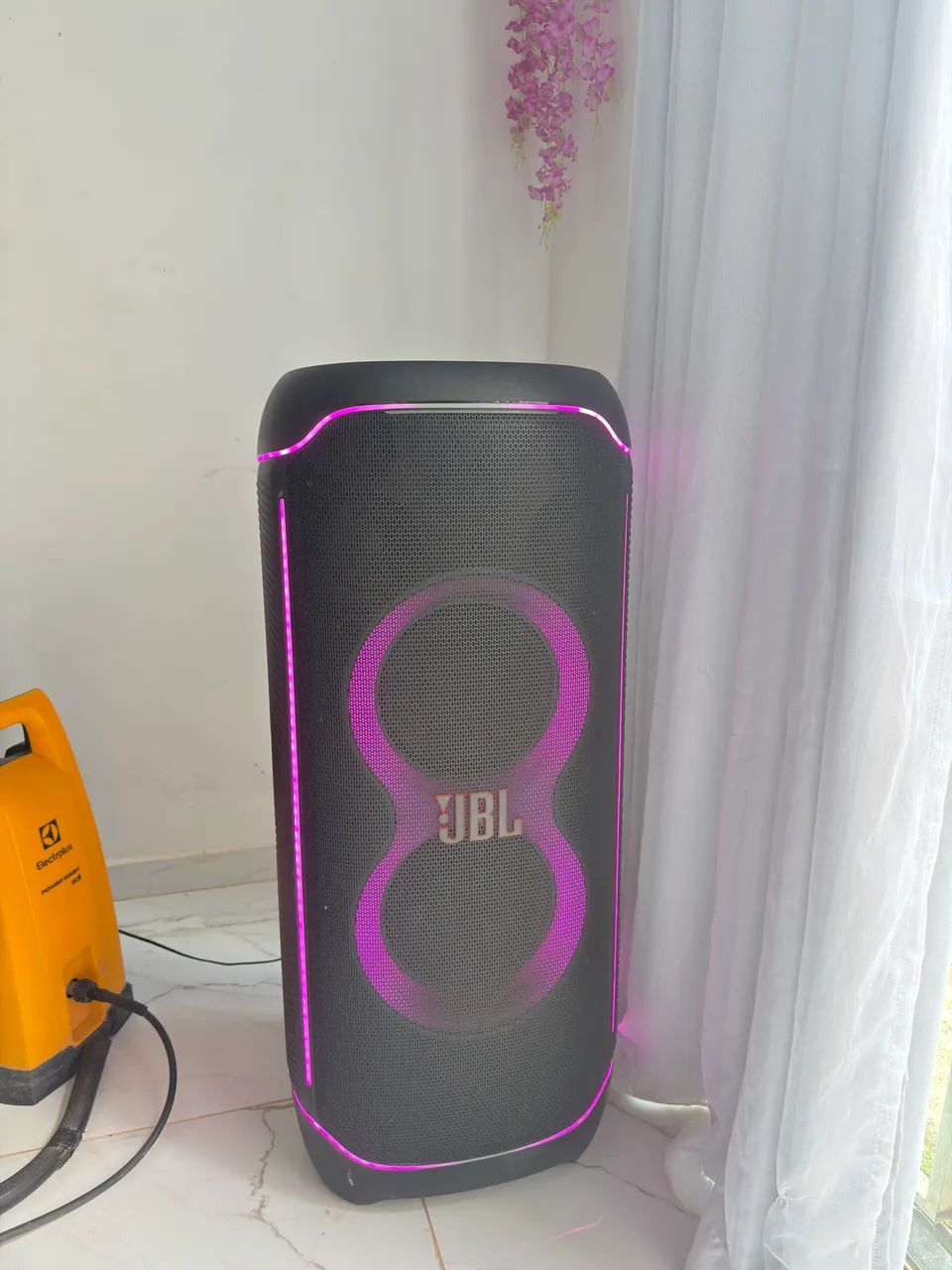 Caixa jbl  Ultimate 1000