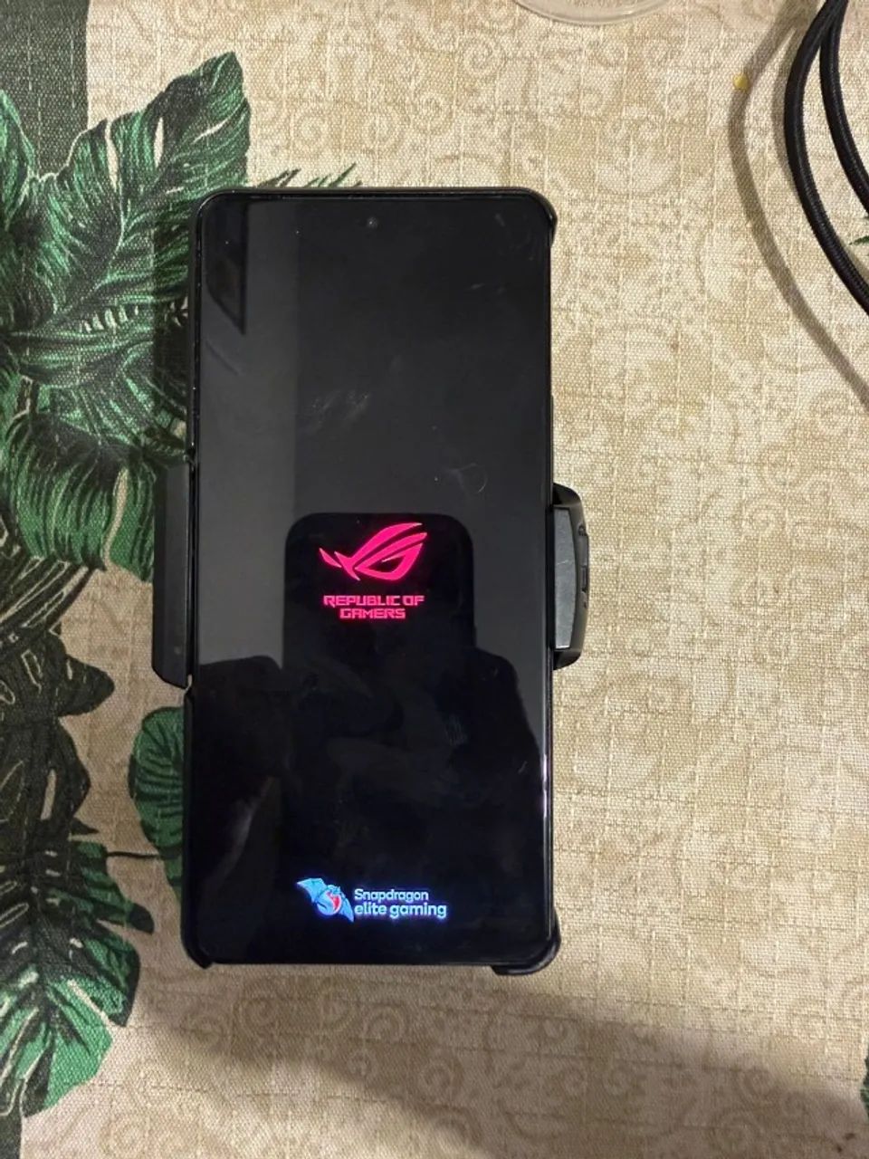 ASUS ROGPHONE 8 PRO  - Foto 4