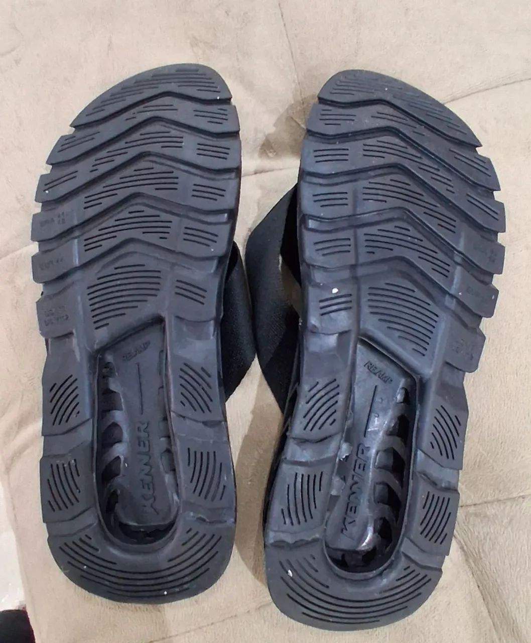 Chinelo Kenner Rakkar - Foto 3