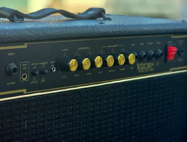 Amp de Guitarra Vorax 2100 Studio - Foto 3